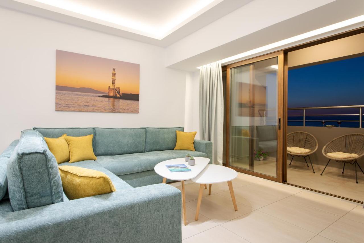 Overview Chania With Sea View And Amazing Sunset Buitenkant foto
